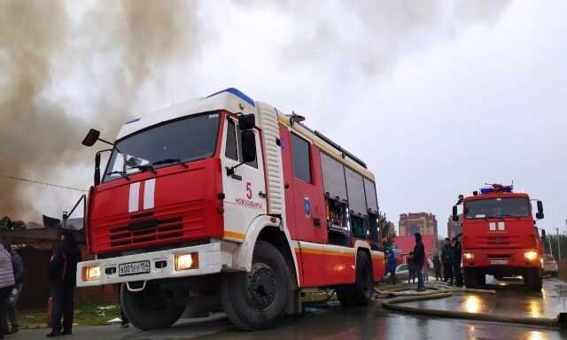 Площадь пожара в Ногинске на складе с лакокрасочными изделиями выросла до 3 тысяч метров